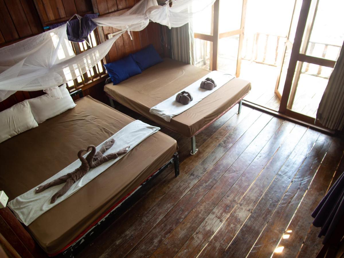 Funky Beach Hostel Sihanoukville Kültér fotó