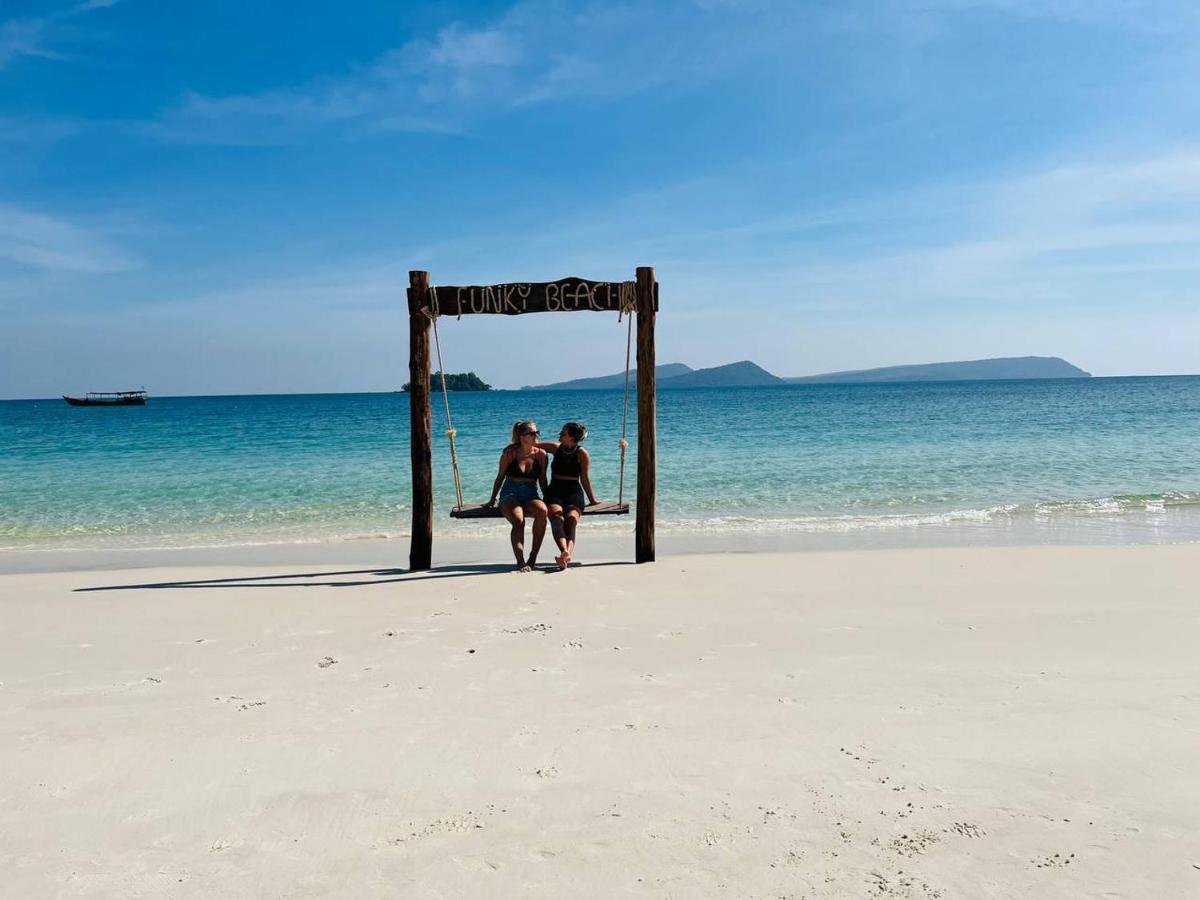 Funky Beach Hostel Sihanoukville Kültér fotó