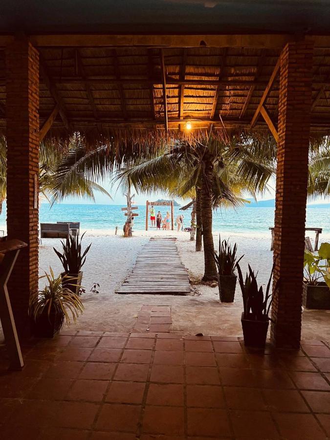 Funky Beach Hostel Sihanoukville Kültér fotó